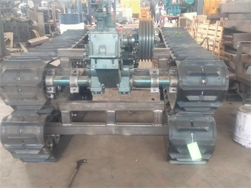 OEM Drilling Rig ช่วงล่างตีนตะขาบเหล็กแบบกำหนดเองพร้อมเครื่องยนต์ดีเซล