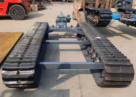 เครื่องเจาะเครื่องยนต์ Crawler Track Structure เครื่องยนต์ดีเซล พลังงานใหญ่