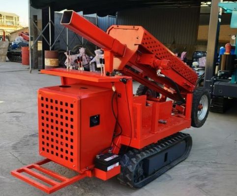 SPT ครบถ้วนแบบไฮดรอลิก Coreing / Exploration Drilling Rig Crawler เดิน