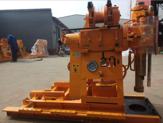 แท่นขุดเจาะบ่อน้ำไฮดรอลิกโยธา 150 เมตร Crawler ดีเซล Xy-1a